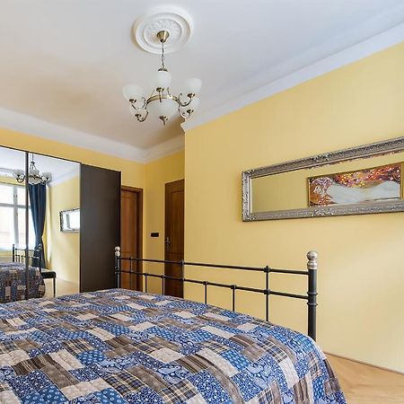 In Heart Of Prague - 2Br 2Ba Elegant Downtown Apt Kültér fotó