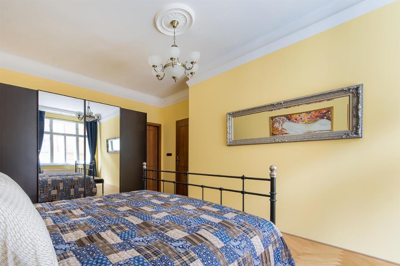 In Heart Of Prague - 2Br 2Ba Elegant Downtown Apt Kültér fotó
