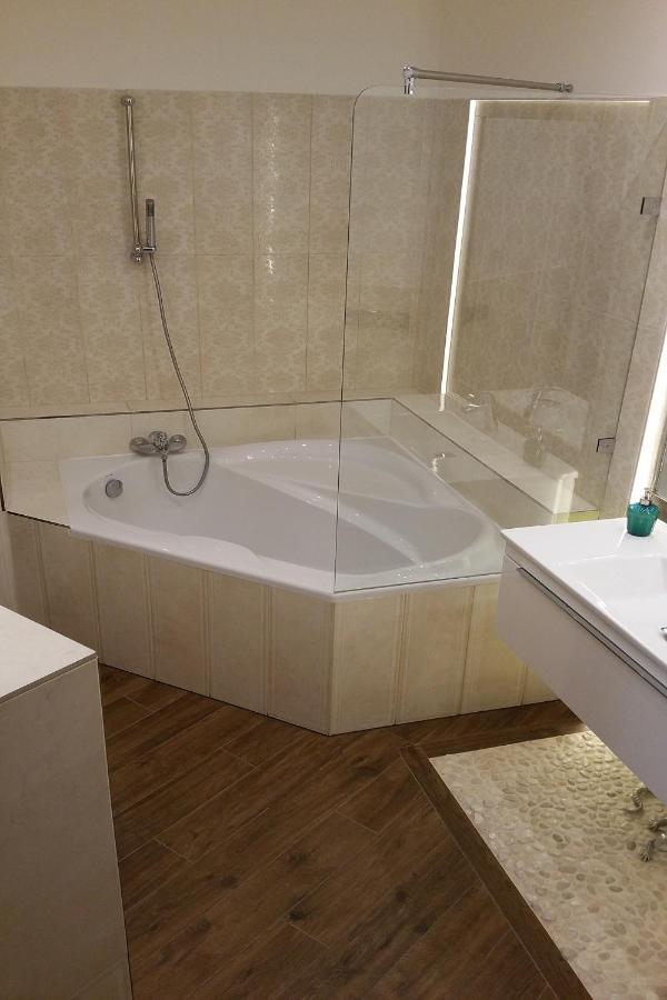 In Heart Of Prague - 2Br 2Ba Elegant Downtown Apt Kültér fotó
